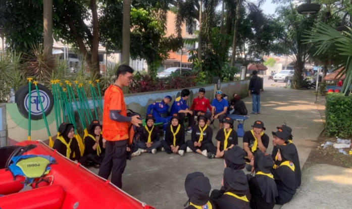 Pelatihan Survival